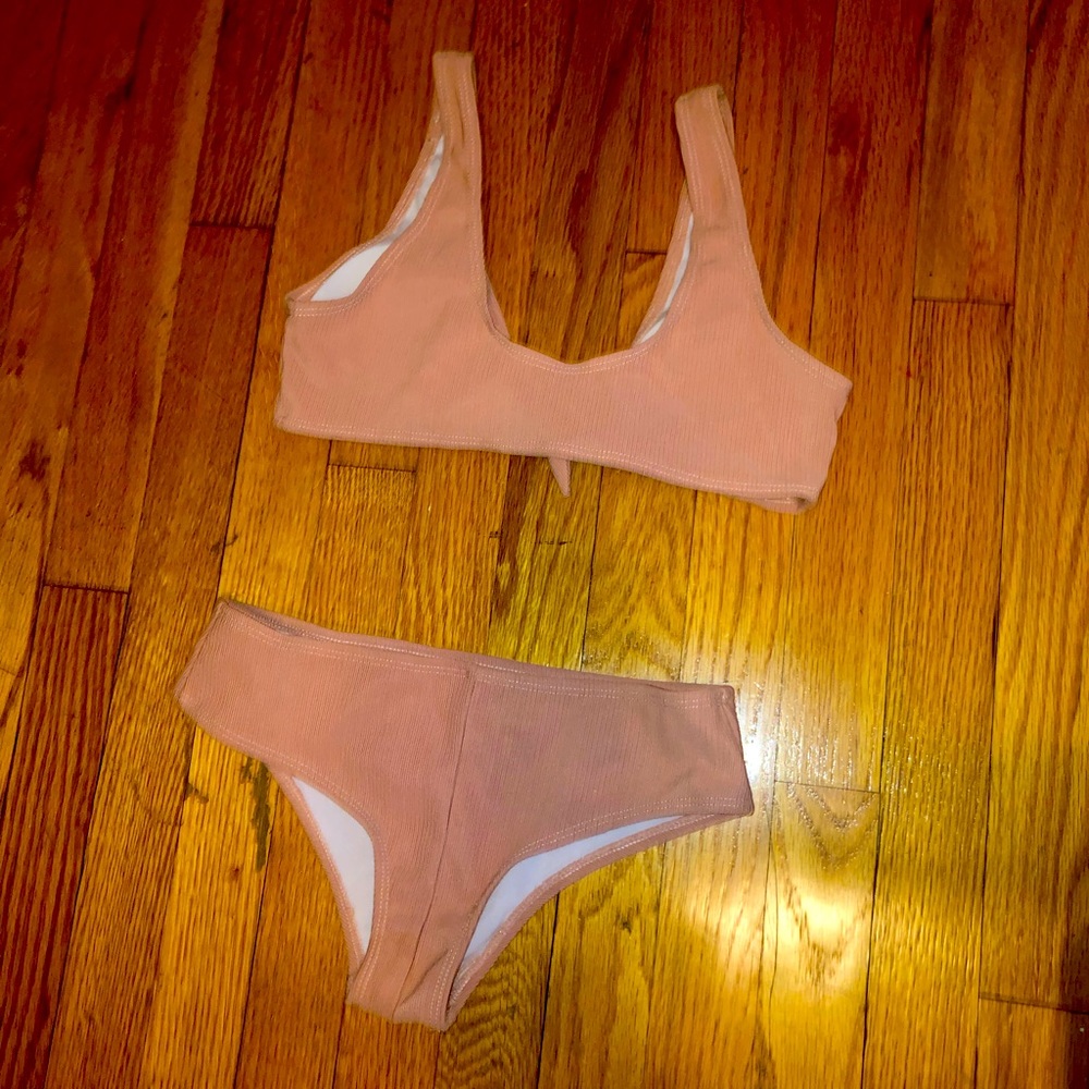Shein bikini - Picture 2 of 2